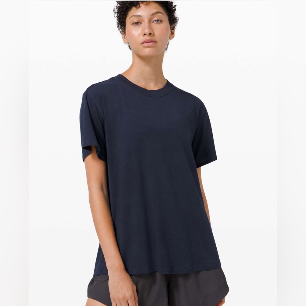 🌼Lululemon All Yours Boyfriend Tee True Navy Size 12